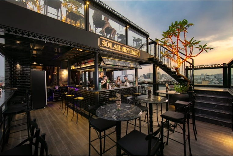 GM Premium Hotel rooftop bar.png