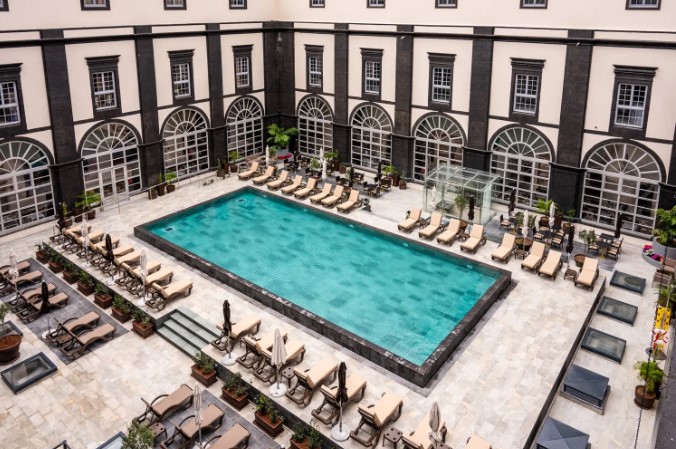 Vila Gale pool